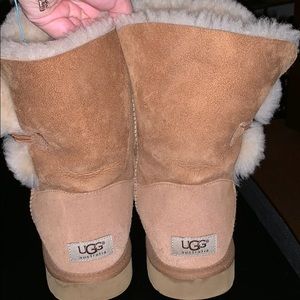 Lightly used Ugg’s, Bailey button II